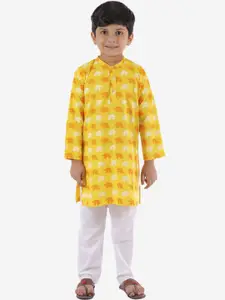 ahhaaaa Boys Yellow Printed Pure Cotton Kurta with Pyjamas