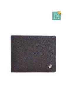 Eske Men Grey Textured Leather Two Fold Wallet