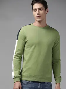 Park Avenue Men Green Solid Sweatshirt