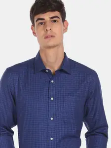 AD By Arvind Men Navy Blue Grid Tattersall Checks Opaque Checked Formal Shirt
