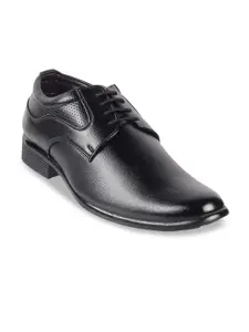WALKWAY by Metro Men Black Textured Formal Derbys