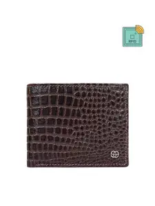 Eske Men Brown Textured Leather Two Fold Wallet
