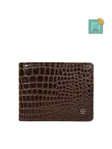 Eske Men Brown Textured Leather Two Fold Wallet