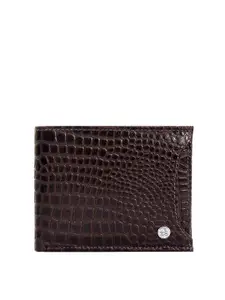Eske Men Brown Textured Leather Two Fold Wallet