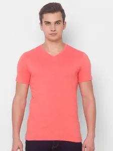 Globus Men Coral V-Neck Cotton T-shirt