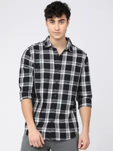 HIGHLANDER Men Black Slim Fit Tartan Checks Cotton Checked Casual Shirt