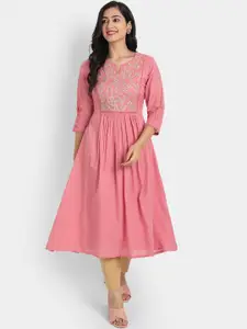 SUTI Pink Midi Dress
