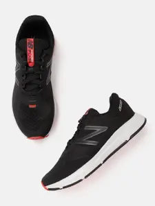 New Balance Men Black Woven Design Flash Running Shoes