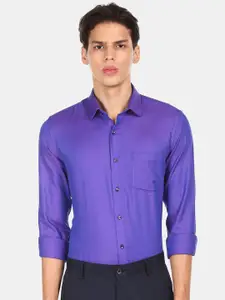 Arrow Men Blue & Purple Two-Tone Slim Fit Opaque Pure Cotton Formal Shirt
