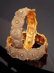 KARATCART Set Of 2 Gold-Plated White Kundan-Studded Handcrafted Jadau Bangles