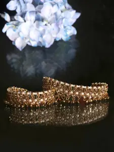 JEWELS GEHNA Women Set of 2 Gold-Plated Vilandi Studded Anklets