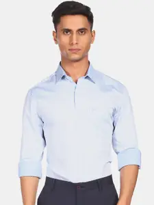 Arrow Men Blue Slim Fit Patterned  Formal Shirt