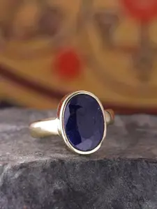Dare by Voylla Men Gold Toned & Blue Sapphire Stone Studded Antique Finger Ring