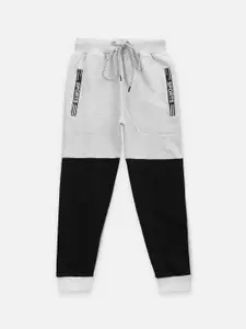 LilPicks Boys Black & White Colorblocked Relaxed Fit Joggers