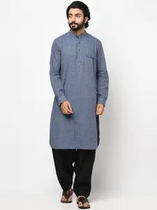 Fabindia Men Blue Checked Cotton Kurta