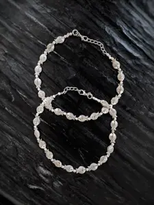 Digital Dress Room Silver-Toned & Plated Oxidised Fish Design Anklets