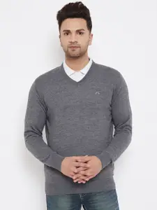 98 Degree North Men Grey Solid Cotton Regular Sweater Vest with Applique Detail