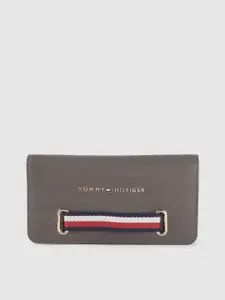 Tommy Hilfiger Women Grey Leather Two Fold Wallet