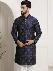 SOJANYA Men Navy Blue & Golden Ethnic Motifs Printed Indigo Kurta