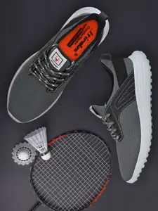 HIROLAS Men Grey & White Running Shoes
