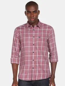 Arrow Sport Men Pink & White Checked Casual Shirt