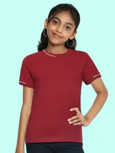 UTH by Roadster Girls Maroon Solid Cotton T-shirt