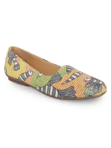 Kanvas Women Gond Art Printed Comfort Insole Canvas Loafers