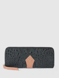 Hidesign Women Textured Leather Zip Around Wallet