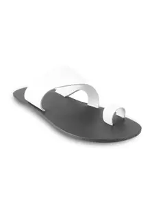 Mochi Men White & Black Comfort Slip On Sandals