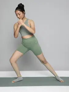 HRX By Hrithik Roshan U-17 Yoga Girls Jada Seamless Solid Shorts