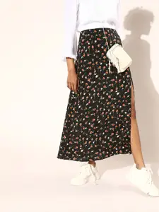Berrylush Women Black Floral Floral Fantasy Skirt