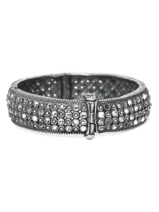 Rubans Women Silver-Toned & White Alloy Silver-Plated Handcrafted Bangle-Style Bracelet