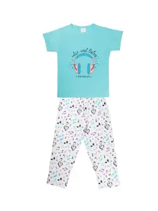 Todd N Teen Girls Blue & White Graphic Printed Pure Cotton Night Suit