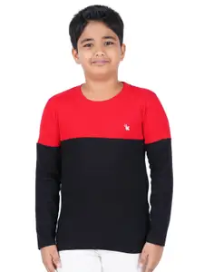 Kiddeo Boys Red & Black Colourblocked Slim Fit T-shirt