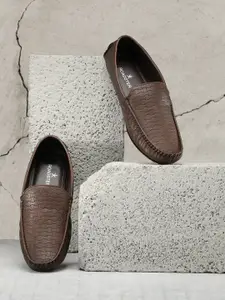 Roadster Men Coffee Brown Basket Weave Textured Driving Shoes