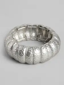 RICHEERA Women Silver-Toned Silver-Plated Bangle-Style Bracelet