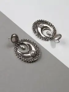 SANGEETA BOOCHRA Silver-Toned Contemporary Drop Earrings
