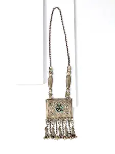 SANGEETA BOOCHRA Women Silver-Toned & Green Silver Handcrafted Necklace