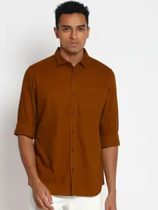 Lee Men Brown Solid Slim Fit Opaque Cotton Casual Shirt