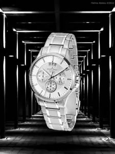 Jacques Lemans Men Silver-Toned Dial & Silver Toned Stainless Steel Straps Jacques Lemans Chronograph Watch