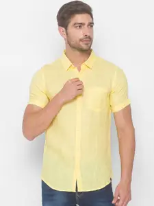 SPYKAR Men Yellow Slim Fit Casual Shirt