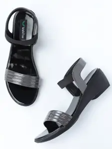 Walkfree Grey Striped Flatform Sandals