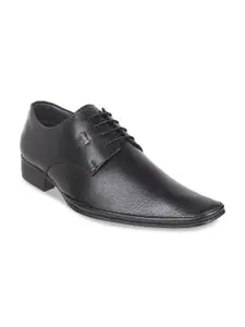 Metro Men Black Textured Leather Formal Derbys