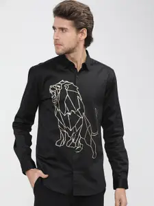 HIGHLANDER Men Black Slim Fit Lion Printed Casual Shirt