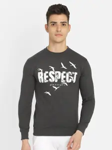 DYCA Men Charcoal Grey Typography Printed Round Neck Fleece Sweatshirt