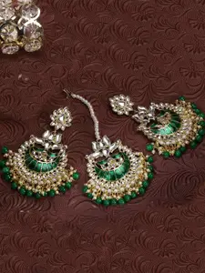 LIVE EVIL Green & White Gold Plated Kundan & Pearl Maang Tika With Earrings Set
