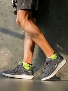 CULT Men Grey Windblazer Running Shoe