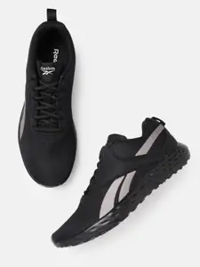 Reebok Men Black Woven Design Energy Streak Running Shoes