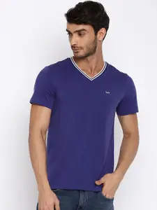Lee Men Navy Blue V-Neck Slim Fit T-shirt