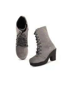 Walkfree Women Grey Suede Flat Boots